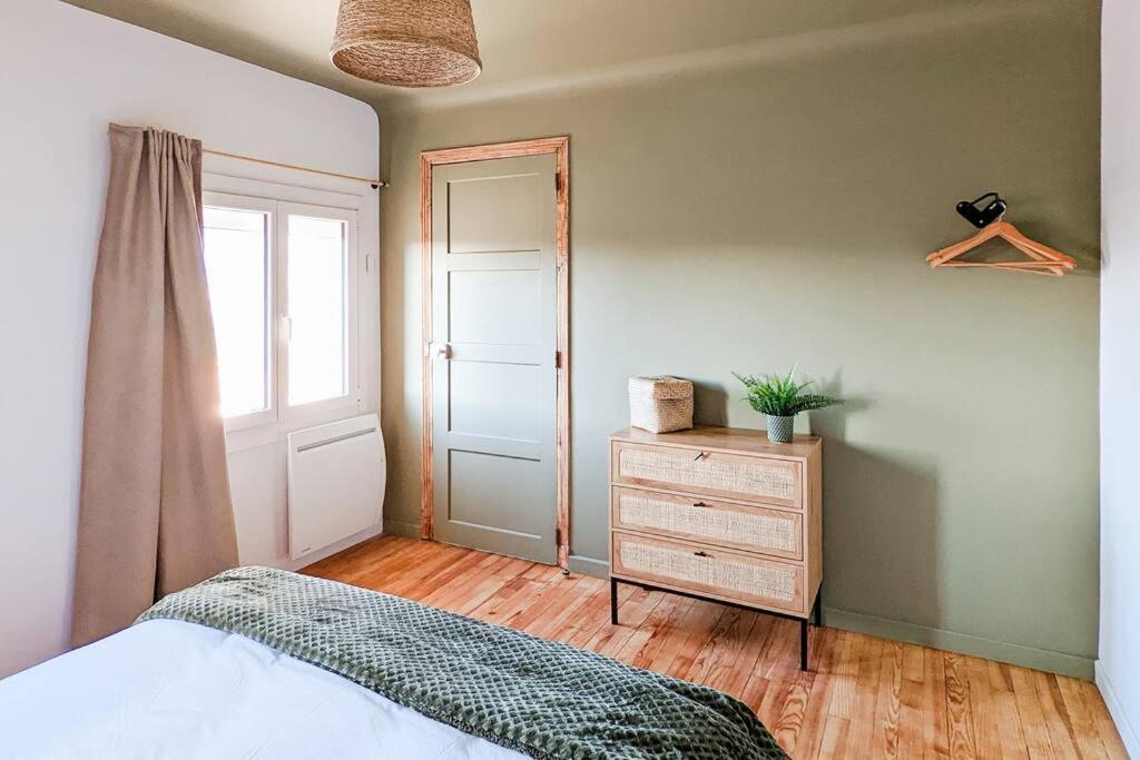 Maison Lombardi - Gite 6 Personnes 4 Etoiles Dun-sur-Meuse Bagian luar foto